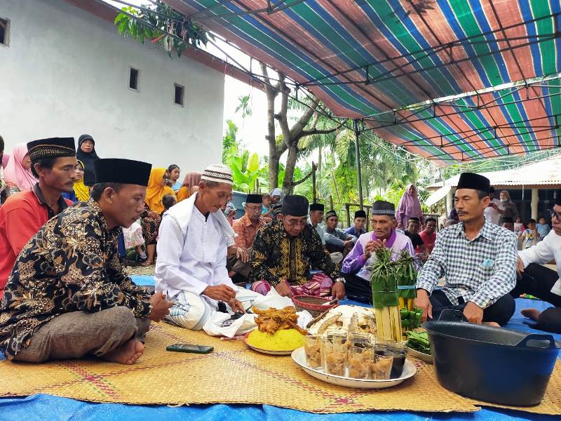 Masyarakat Desa Pasar Seluma Gelar Ritual Adat, Tolak Bala, Tetap Satu Rumpun Walau Beda Pilihan Politik