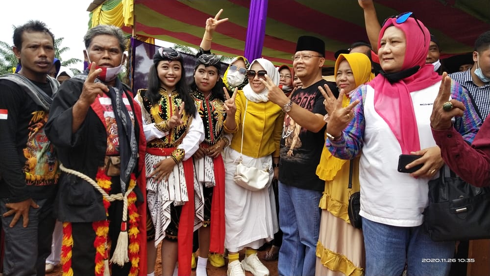 Puluhan Komunitas Pelaku Seni Jawa di BU Deklarasi Menangkan Nomor 2