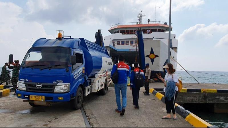 Meski Cuaca Ekstrem, Pertamina Pastikan Distribusi BBM Enggano Aman