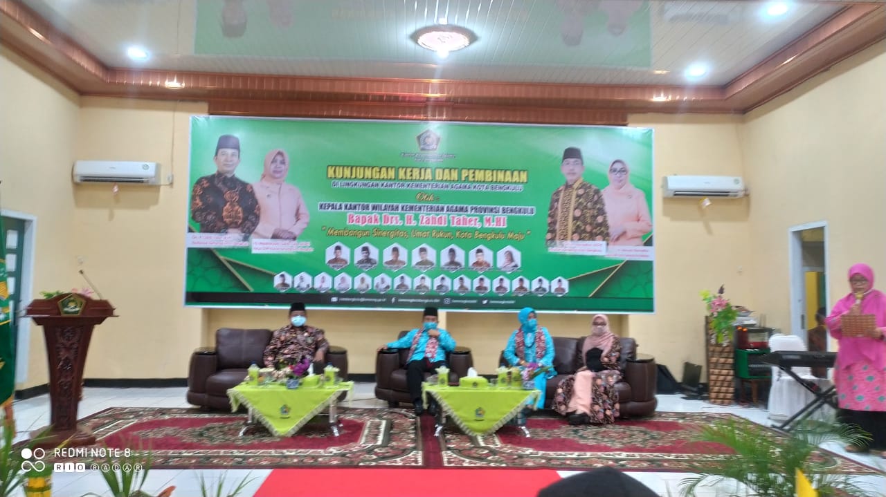 Kakanwil Kemenag Provinsi Minta Jajarannya Permudah Layani Masyarakat