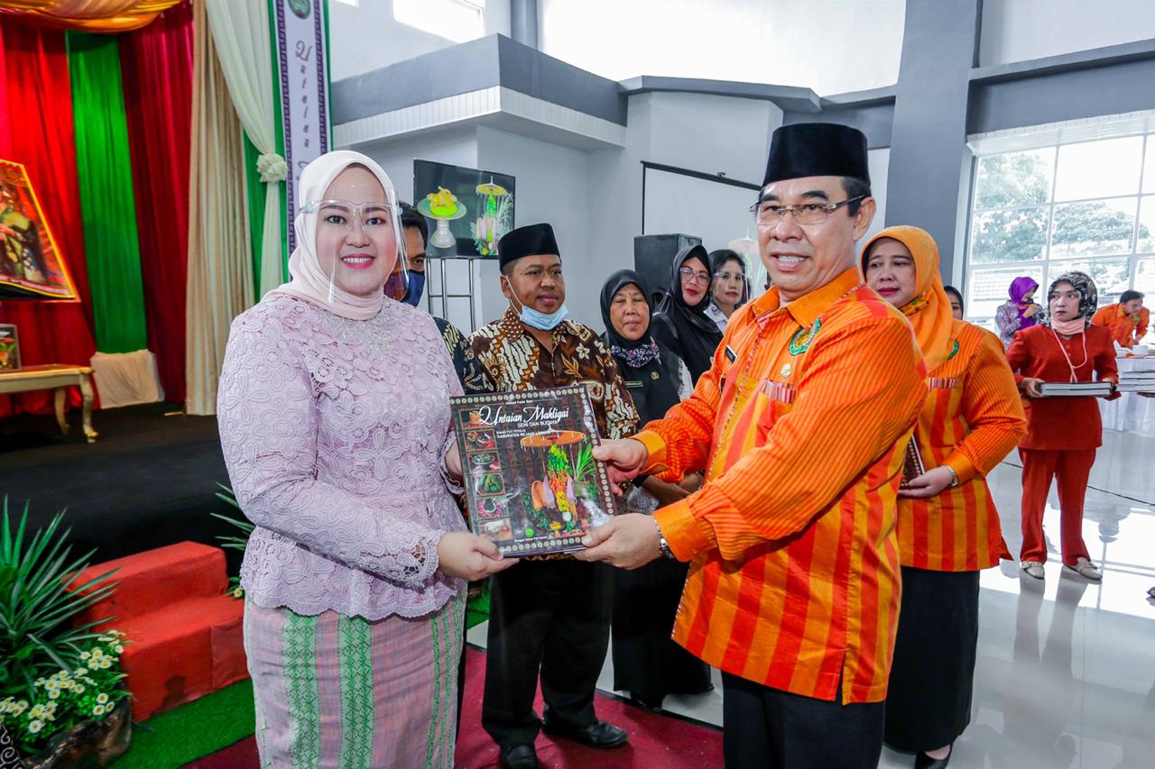 Buku Untaian Mahligai Buktikan Seni dan Budaya Rejang Hebat