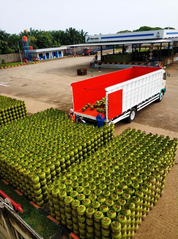 Pertamina akan Tambah Pasokan LPG 16 Persen