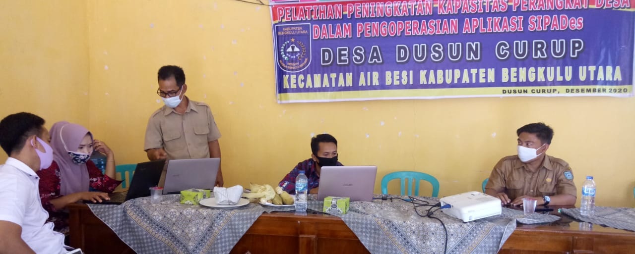 Dusun Curup Gelar Pelatihan SIPADes Bagi Perangkat Desa