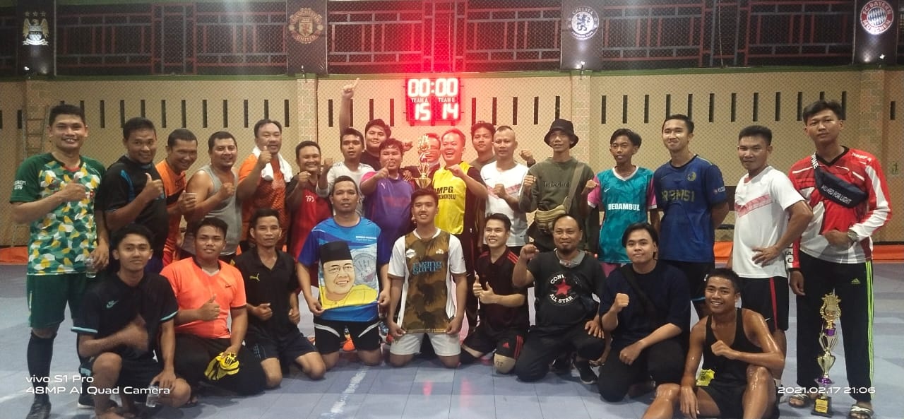 Tim Futsal PWI Kalahkan Angkatan Muda Partai Golkar