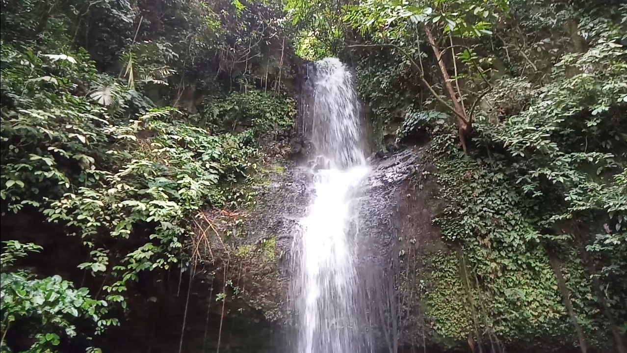 Wisata Air Terjun Goa Harimau Diabaikan