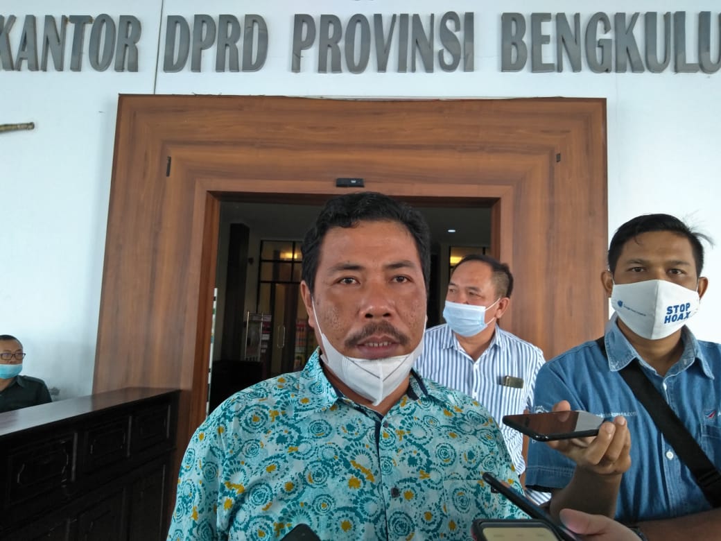 Pemberhentian Gubernur & Wagub Tunggu Presiden