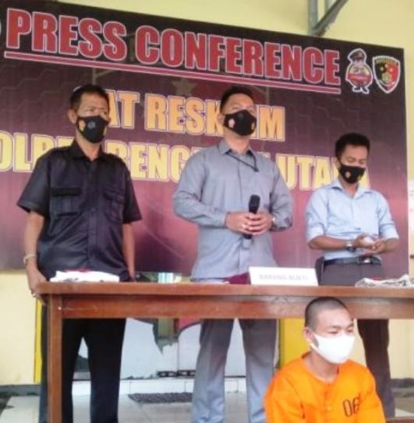 Korban Berteriak dan Melarikan Diri