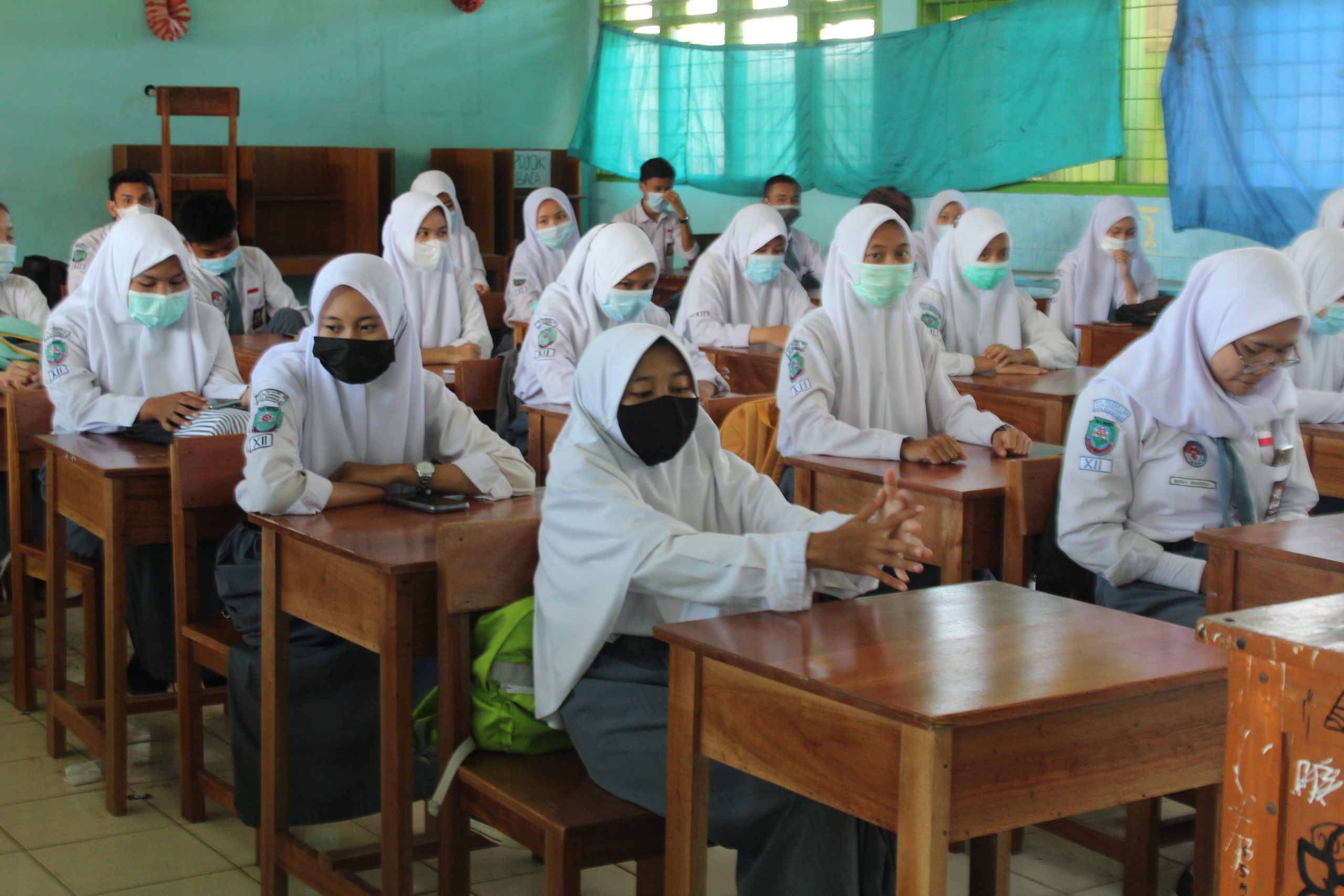 Siswa SMAN 10 Kota Bengkulu  Taat dalam Belajar