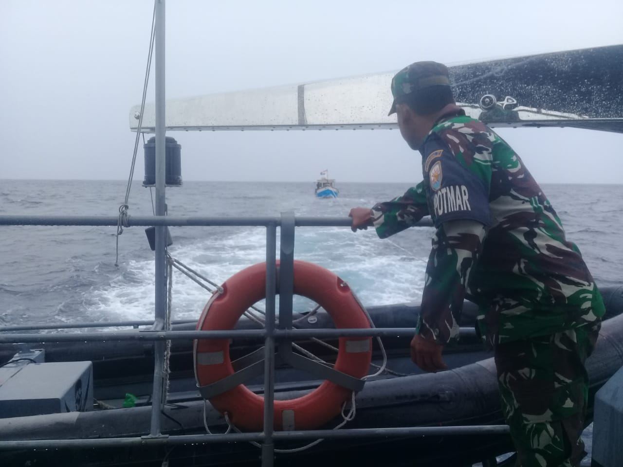 Terombang Ambing di Laut, Tiga Nelayan Berkas Diselamatkan KAL Pulau Mego