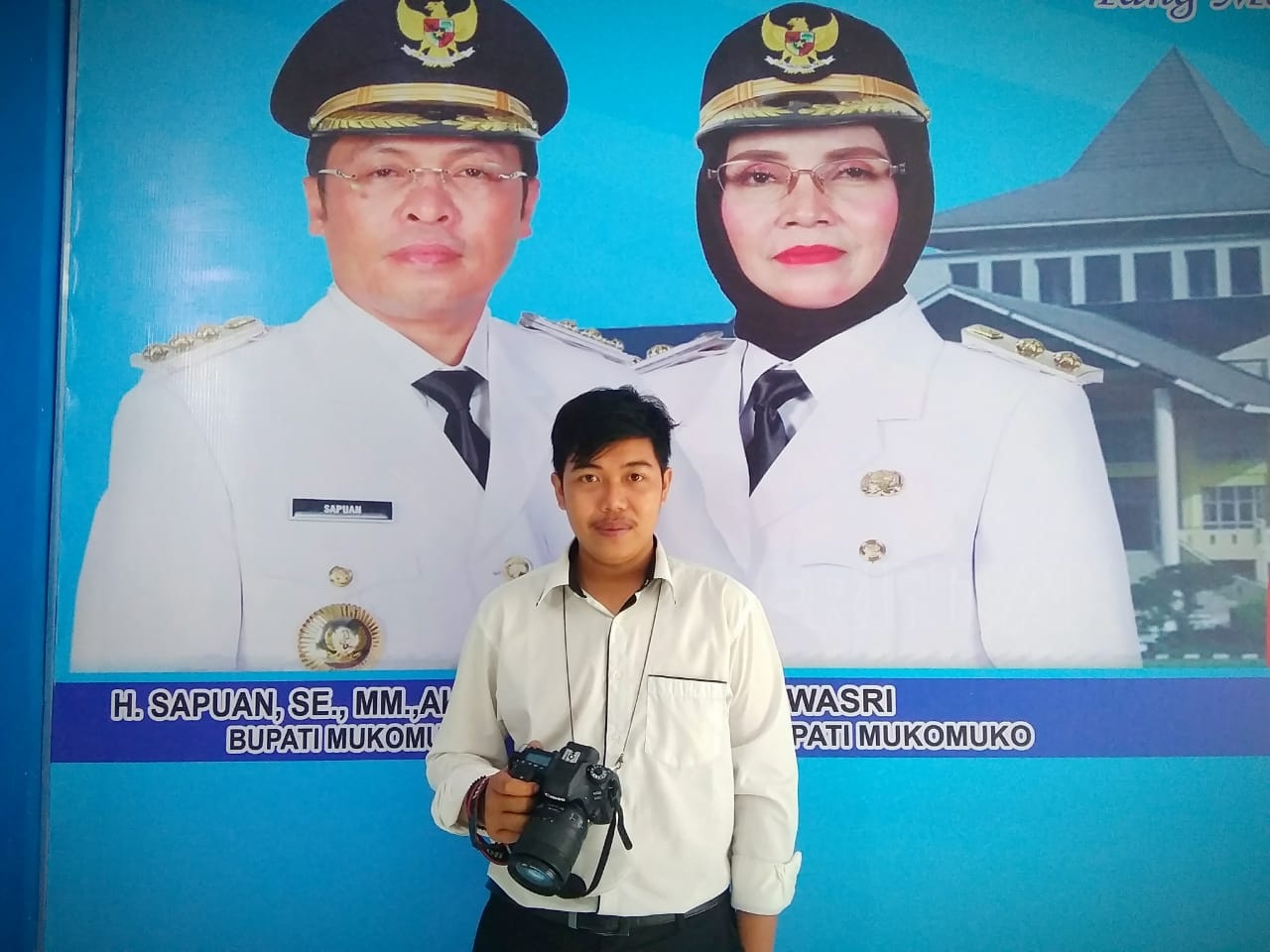 Ada Sosok Lain Dibalik Kesuksesan Mukomuko  Juara Foto