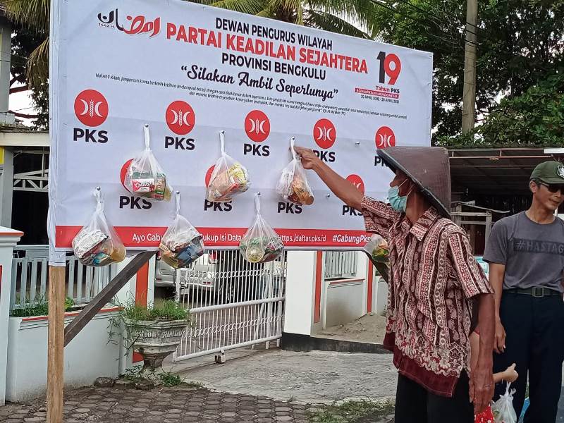 DPW PKS: Silakan Ambil Sembako Seperlunya, Gratis Selama Ramadan