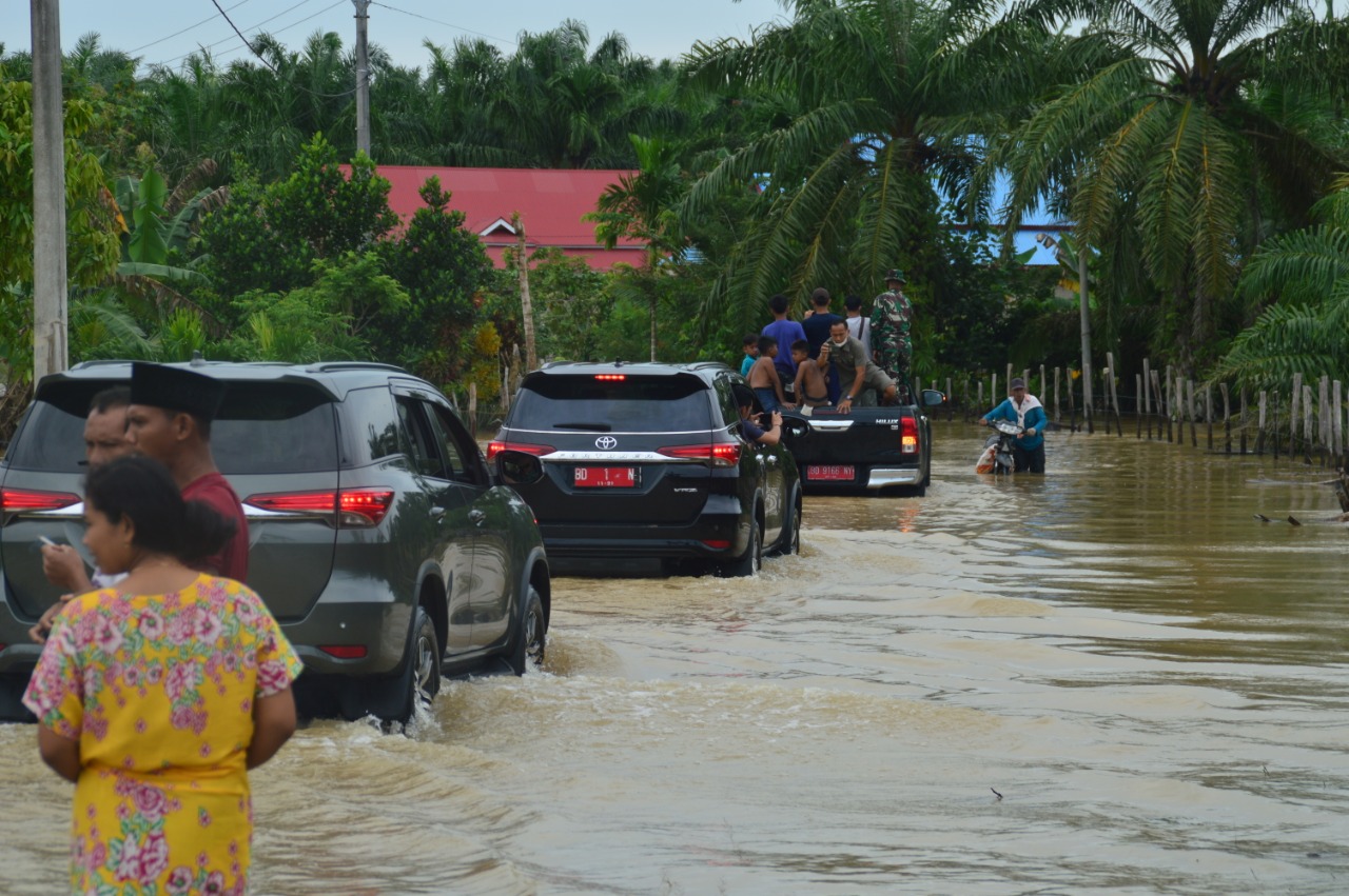 Banjir Mukomuko Belum Ada Tanda Surut