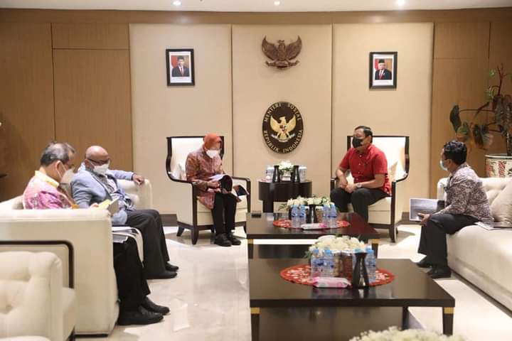 Bupati Mian Audiensi Dengan Menteri Sosial