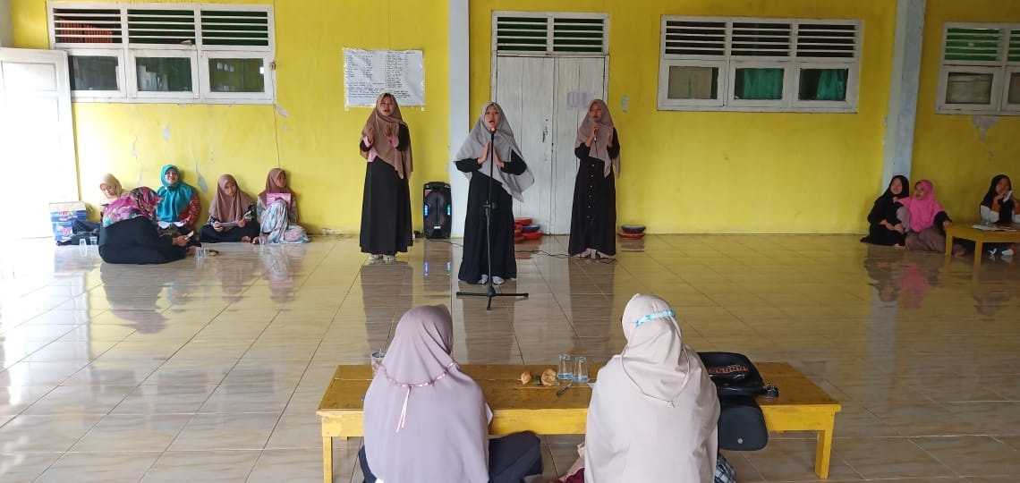 Latih Kemandirian Anak di Pondok Pesantren