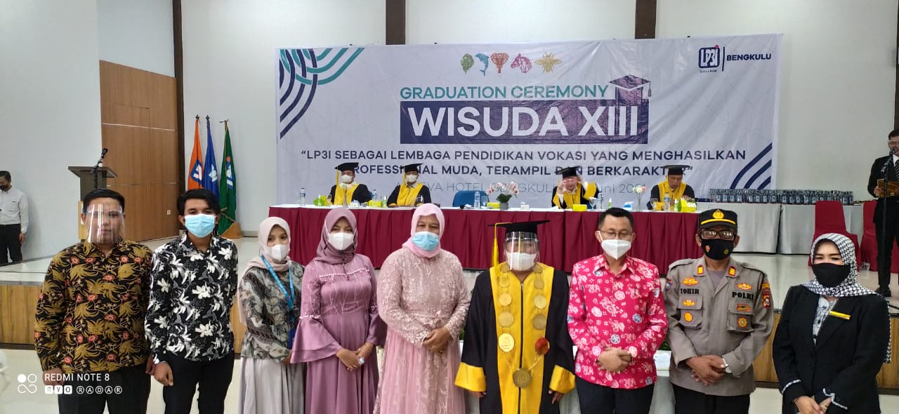 Ini Pesan COO LP3I Bengkulu Kepada 107 Wisudawan LP3I