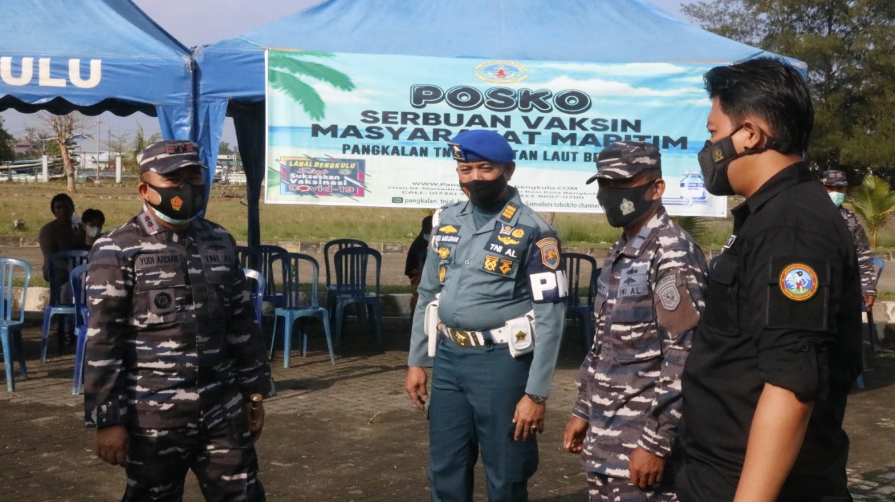 Lanal Bengkulu Gelar Kegiatan Serbuan Vaksin untuk Masyarakat Maritim