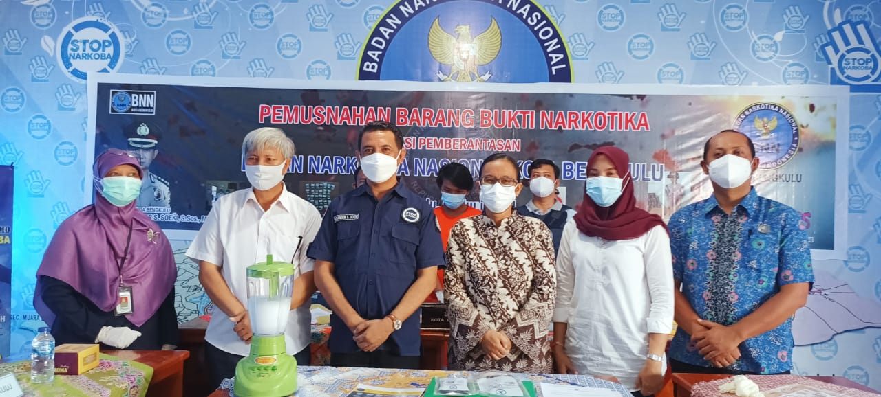 BNN Kota Musnahkan 31 Paket Sabu