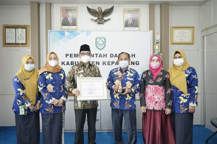 Bupati Dayat Dapat Penghargaan Anugerah Parahita Ekapraya 2021