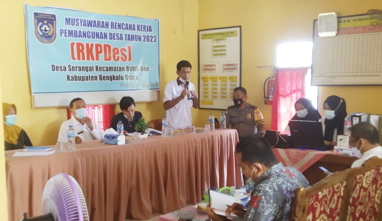 Warga Serangai Antusias Sampaikan Usulan di Musdes RKPDes 2022