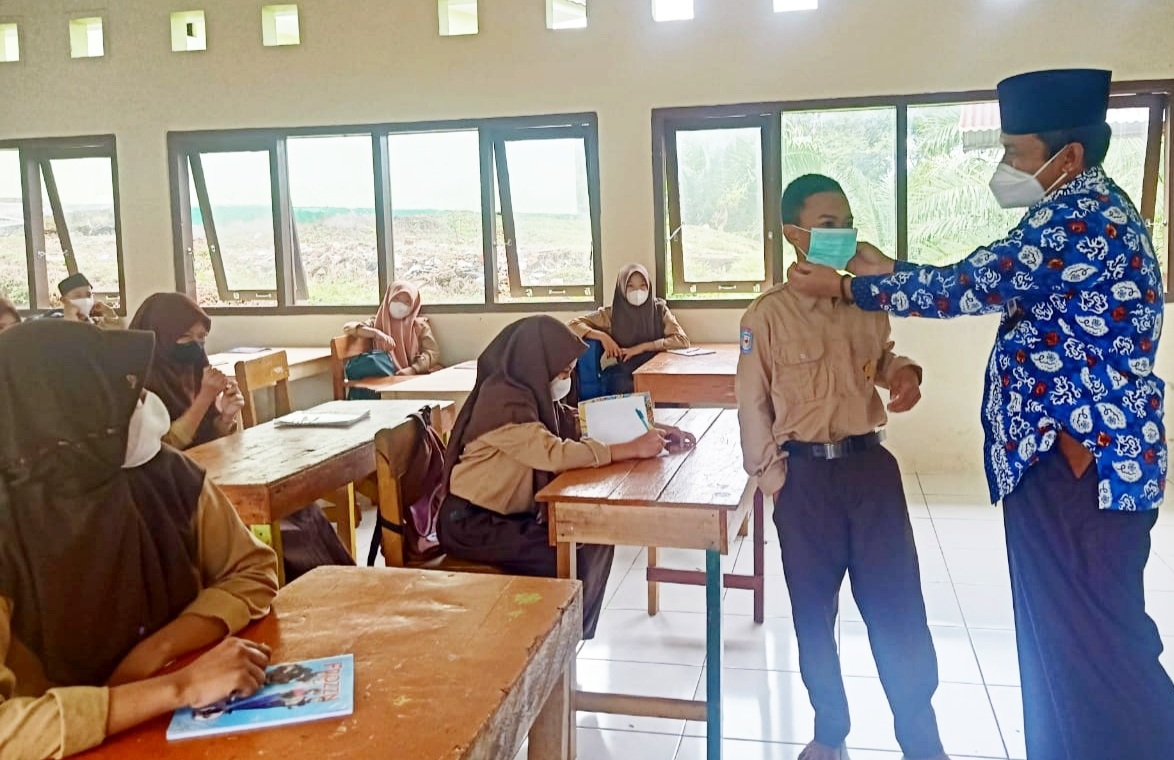 Kakan Kemenag BU Masih Temukan Siswa Tak Bermasker