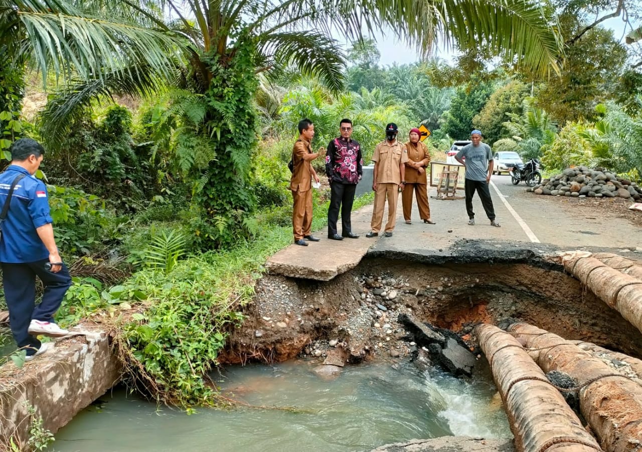 Nopi Yanto: Jalan Provinsi Putus Ditangani Sementara Dinas PUPR Mukomuko