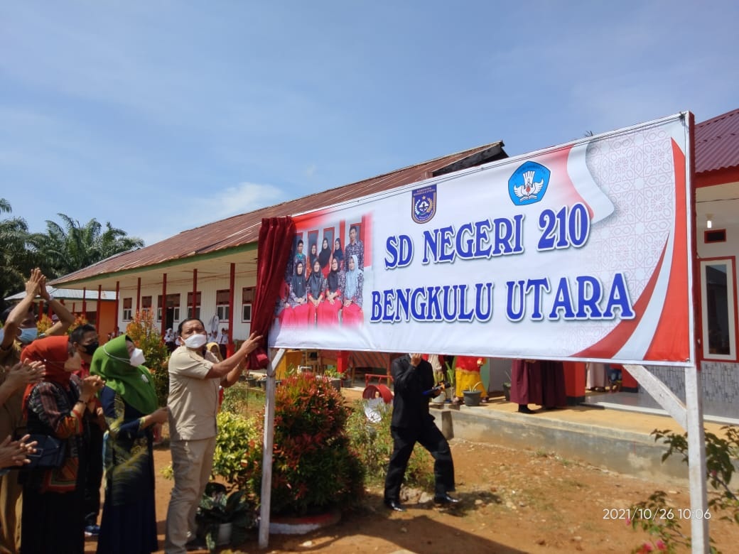 Resmikan Gedung Baru, Bupati Mian Pastikan Pendidikan Merata