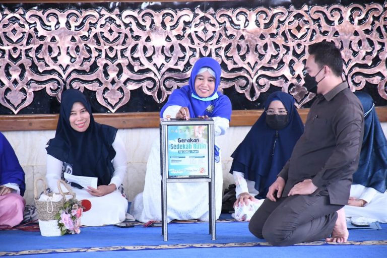 Usai Khatam Quran, Walikota Ajak Emak-Emak Sukseskan Sedekah Rp 2 Ribu