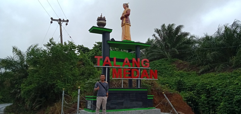 Tugu Tari Gandai dan Tapal Batas Jadi Icon Desa Talang Medan