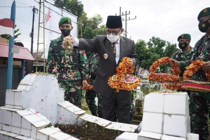  Teruskan Perjuangan Pahlawan Dengan Pembangunan