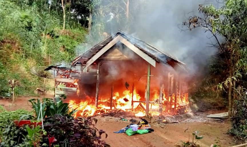 Rumah Warga Pinang Raya Rata Dengan Tanah