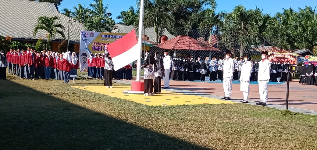 PGRI Kecamatan Ipuh  Sambut dan Peringati HGN