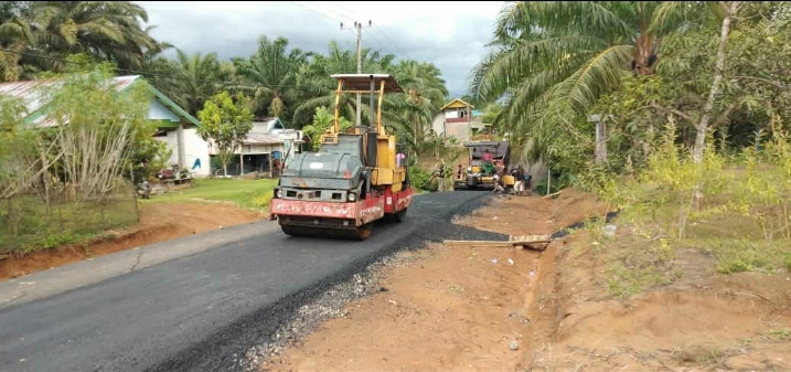 Warga Talang Berantai Nikmati Jalan Aspal