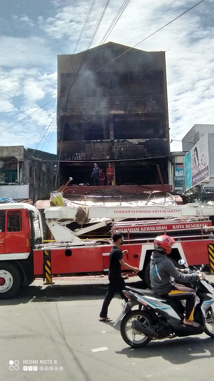 Masih Ada Duka di Balik Kebakaran New Khatulistiwa