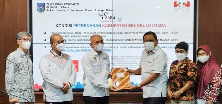 Bupati Mian Kunjungi Menteri Koperasi dan UKM