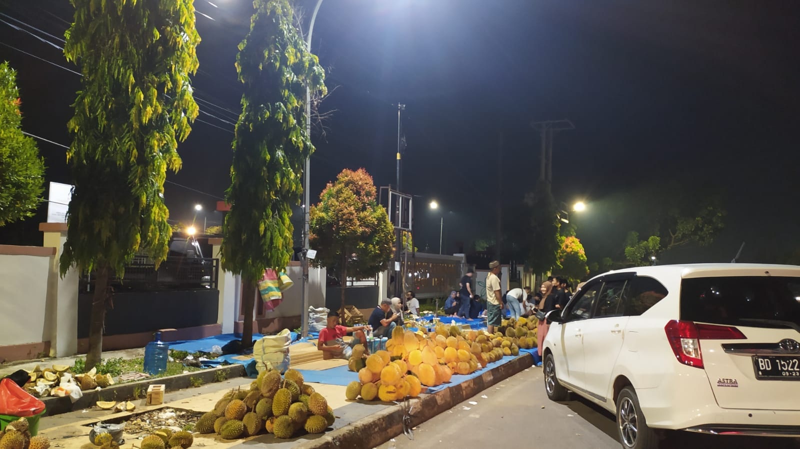 Senangnya Menikmati Wisata Durian di Kota Bengkulu