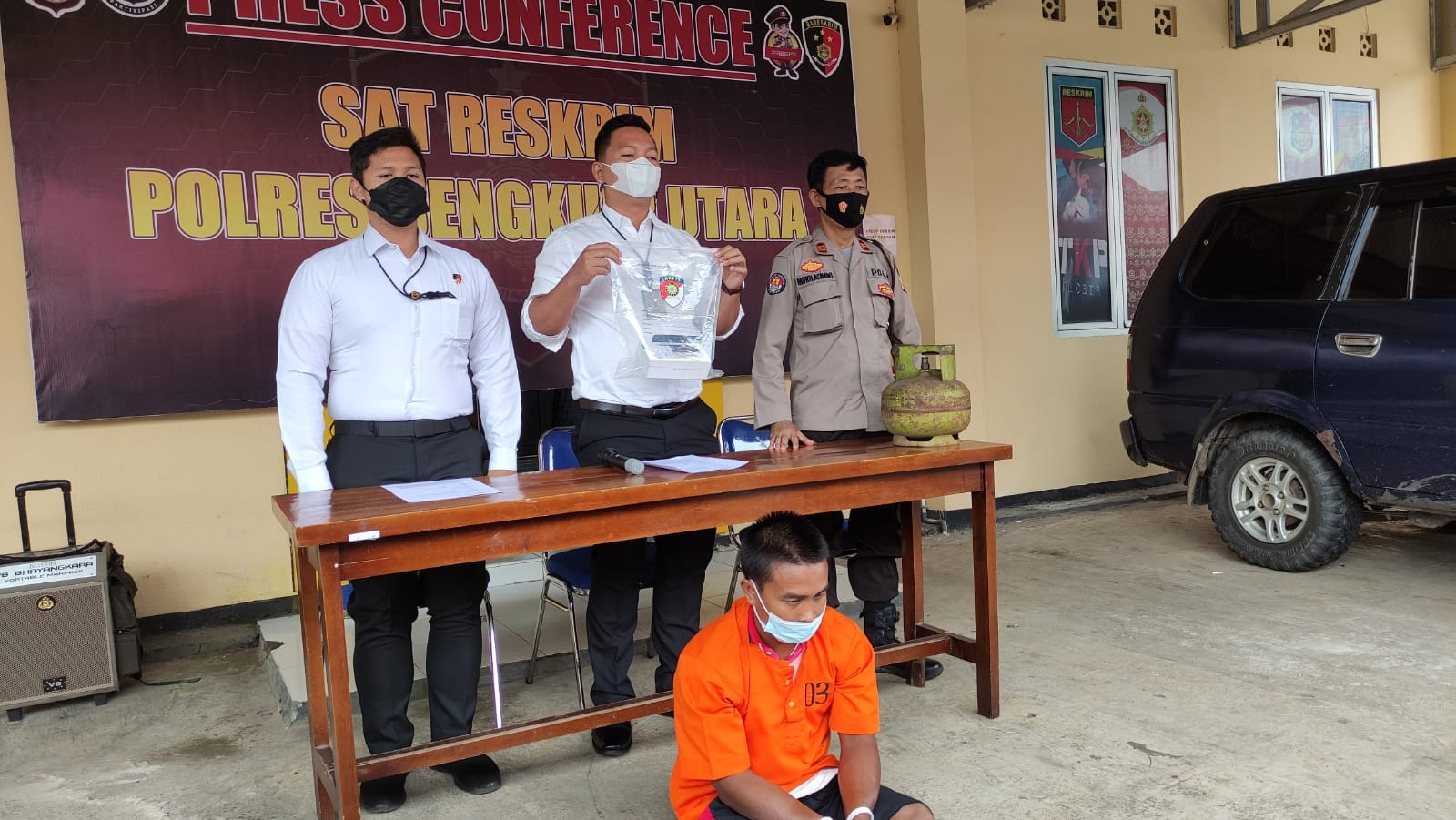 Warga Air Besi Diamankan