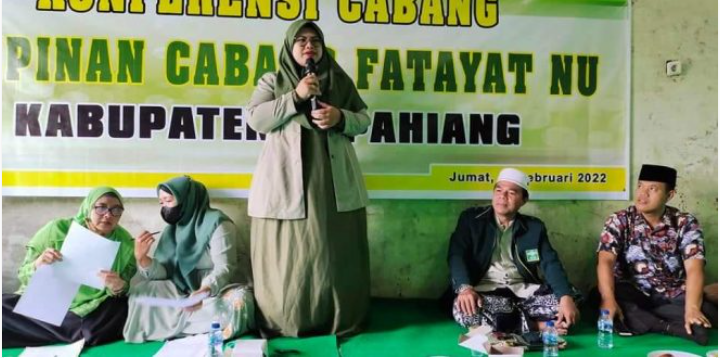 Hj. Dwi Pratiwi Pimpin Fatayat NU  Kepahiang