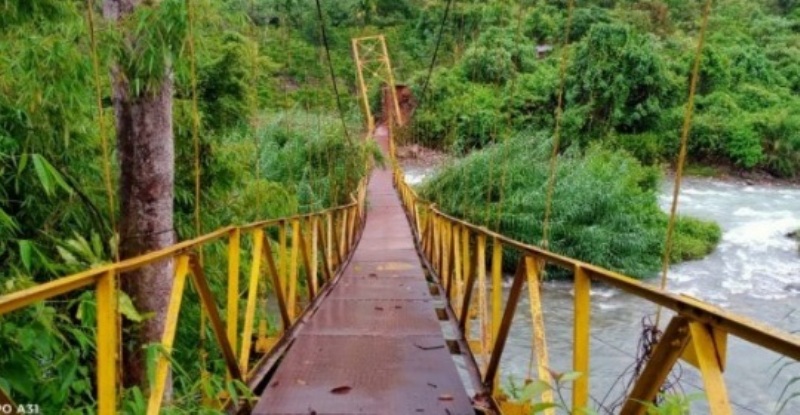 Jembatan Gantung Ambruk di Talo Gara-Gara Ini