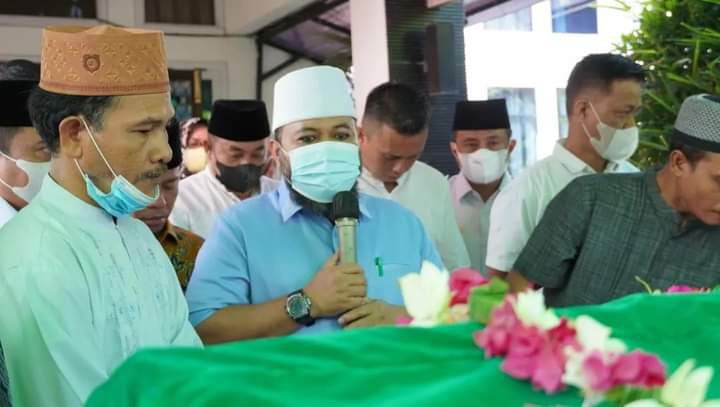 Warga Kota Berduka, Ibunda Tercinta Walikota  Telah Mendahului Kita