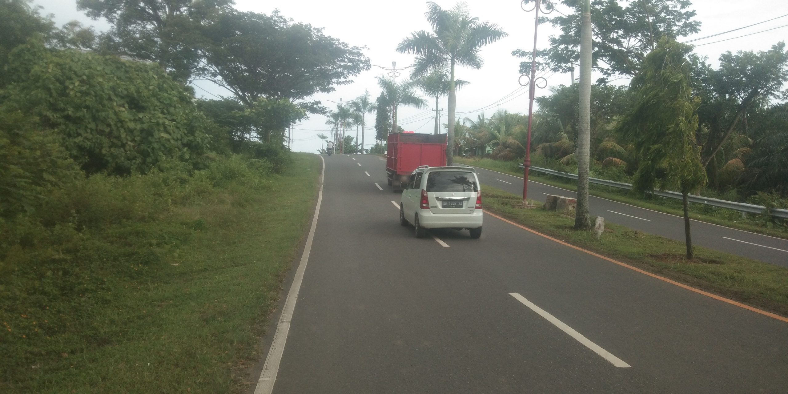 Rawan Laka di Jalan Dua Jalur, Warga Kaitkan Dunia Mistis