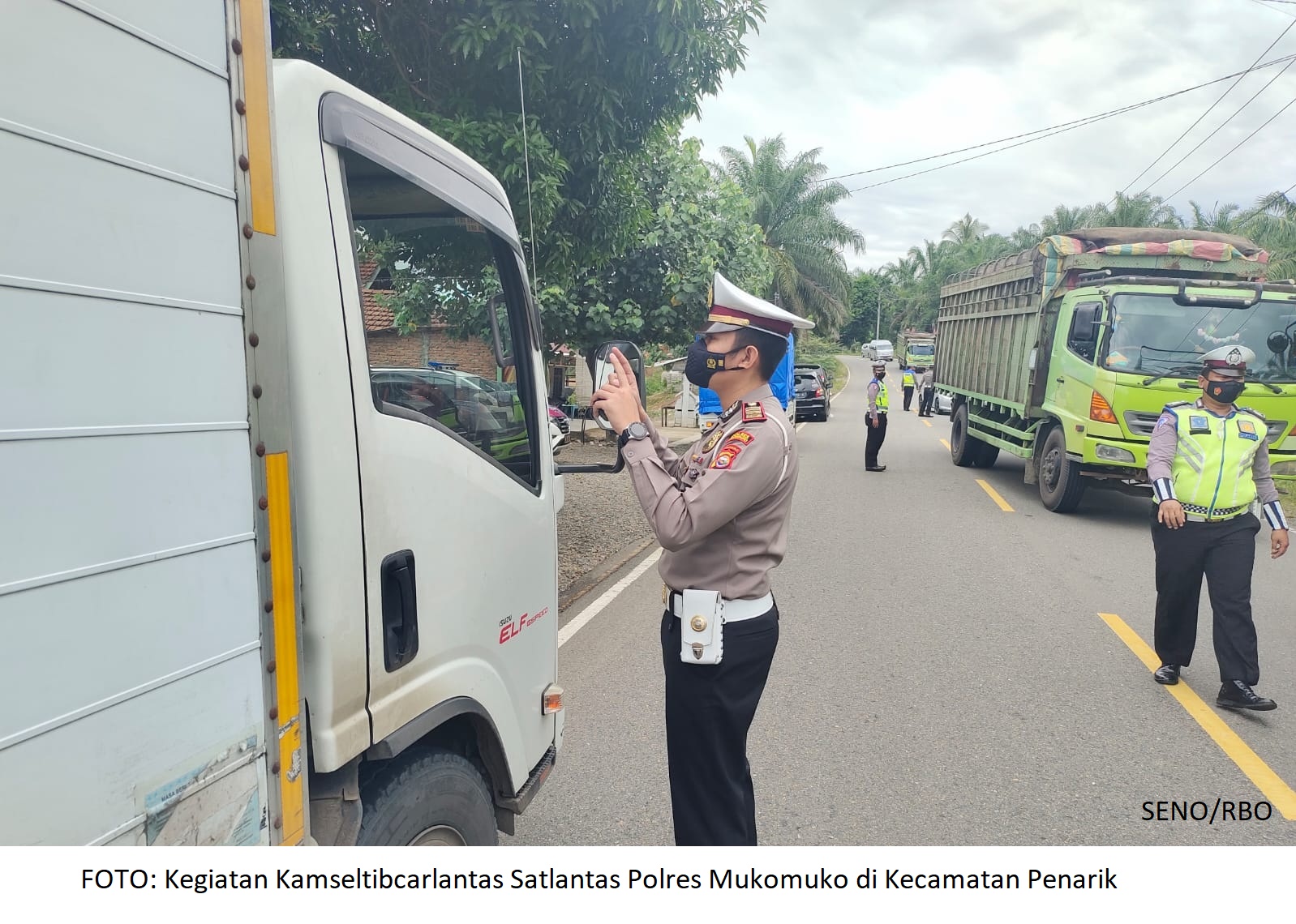 Polres Mukomuko Terus Dorong Tertib Lalin dan Prokes