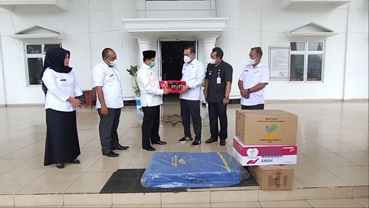 Kepahiang Terima  Paket Bantuan  Bencana Alam