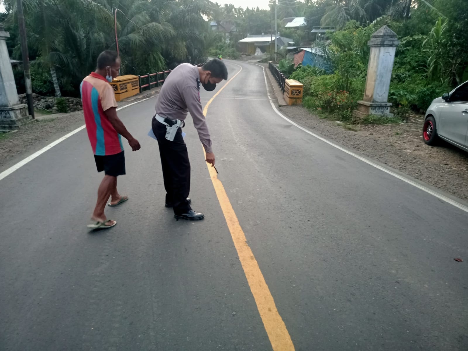 Meninggal, Nenek Kecelakaan di Depan Rumah Lurah Selebar