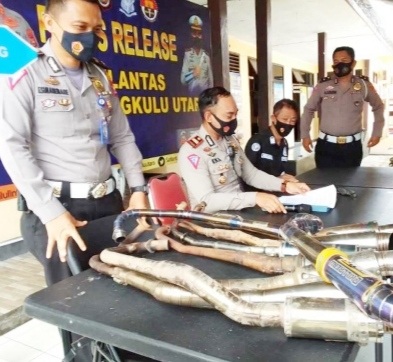 Puluhan Knalpot Racing Diamankan Polres BU