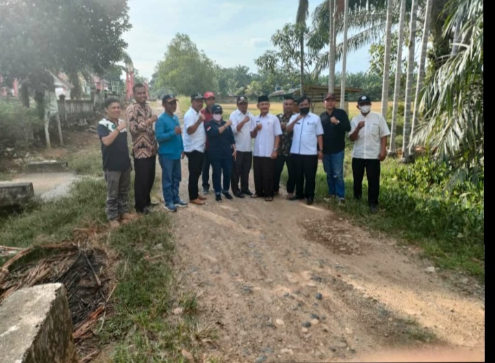 Titik Nol Dihadiri Ketua DPRD, Jalan ke Puskesmas Tanjung Harapan Segera Dibangun