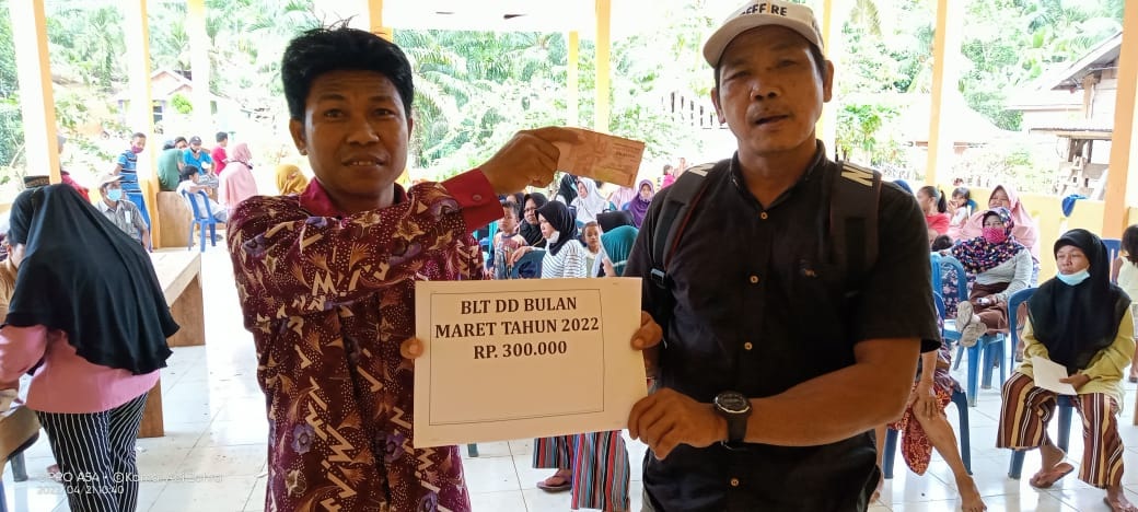 Lancar, Pemdes Tanjung Alai Salurkan BLT DD