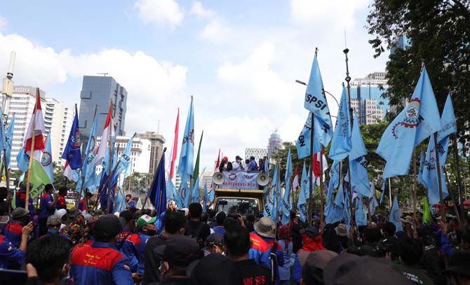  Polisi Periksa Bawaan Peserta May Day