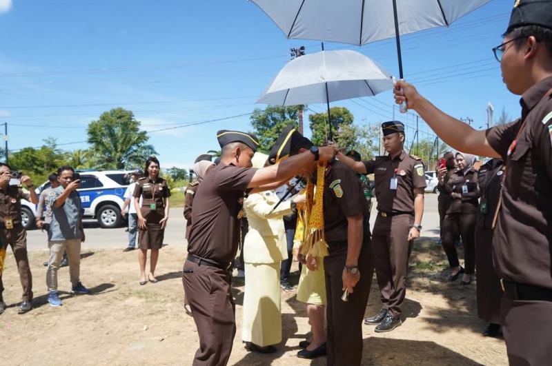 Dihadiri Bupati Seluma, Kajati Bengkulu Letakkan Batu Pertama Pembangunan Gedung Kejari 