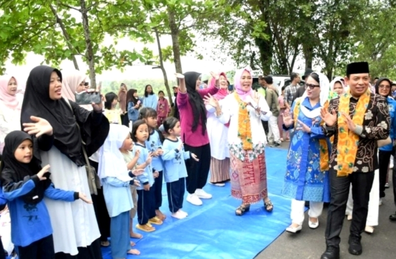 Walikota Bengkulu Puji Warga Dusun Besar,Sukses Pagelaran Seni di Danau Dendam Tak Sudah 