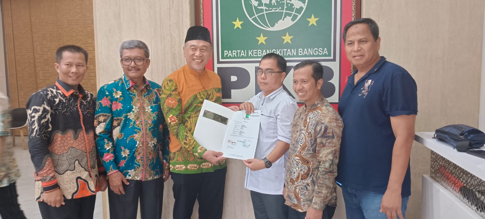 Ratusan Simpatisan Siap Temani Dani Hamdani-Sukatno ke KPU Kota Bengkulu pada Rabu 28 Agustus 2024